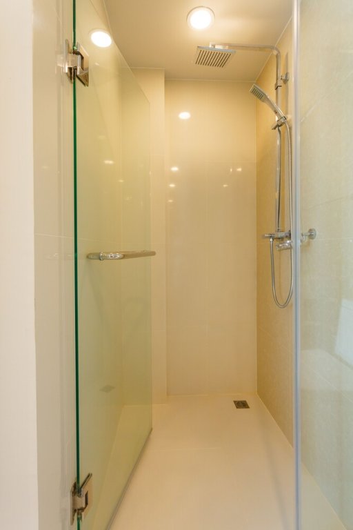 Тхаланг: The Aristo Resort 610