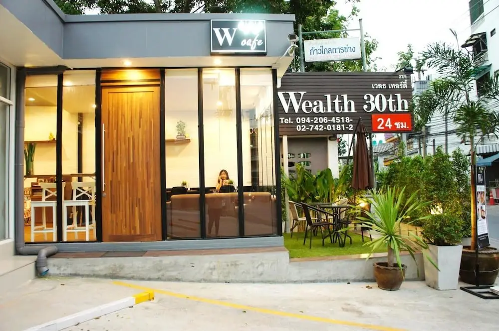 Бангкок: Wealth30th Apartment
