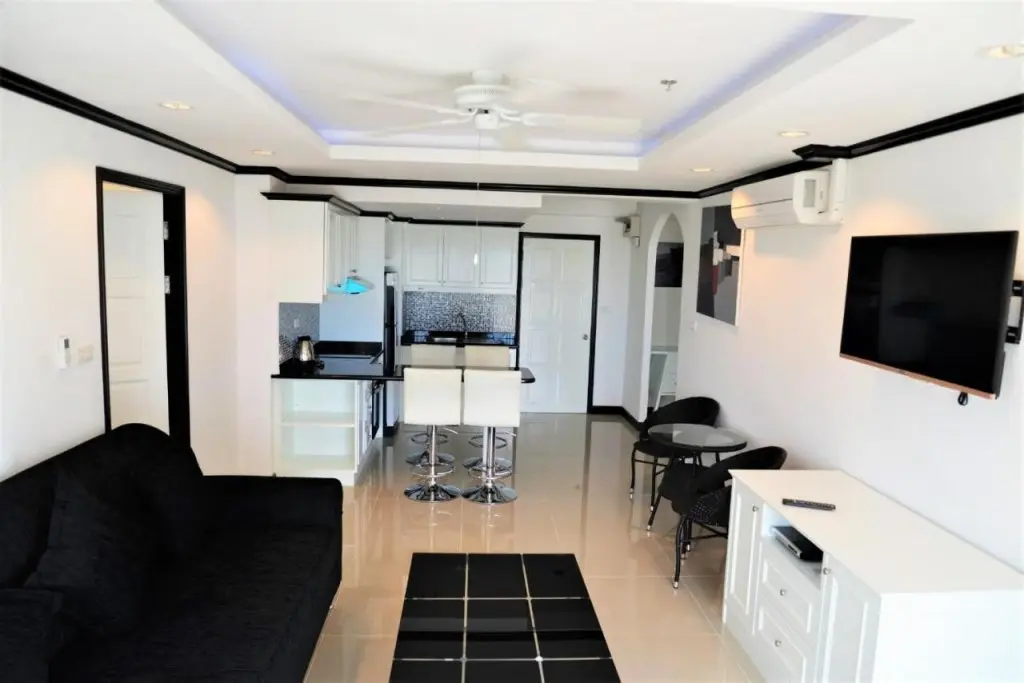 Паттайя: 2 Bedroom Corner Apartment Jomtien Beach Condominium Pattaya