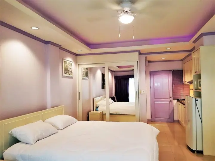 Паттайя: Baan Suan Lalana Modern Ground Floor Studio Apartment Pattaya