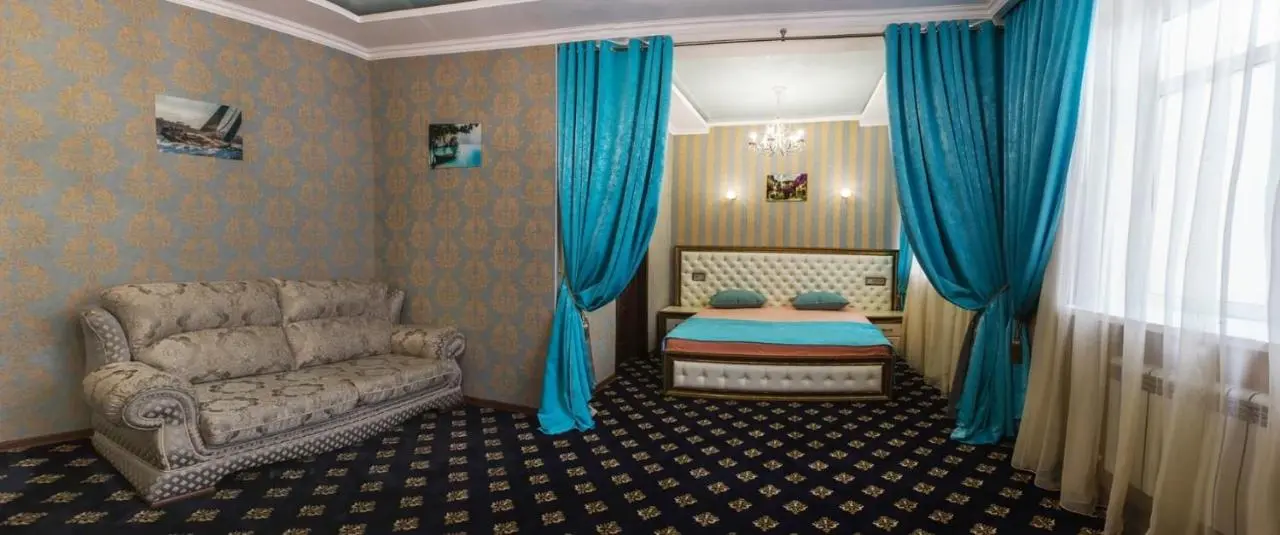 Будённовск: Гранд