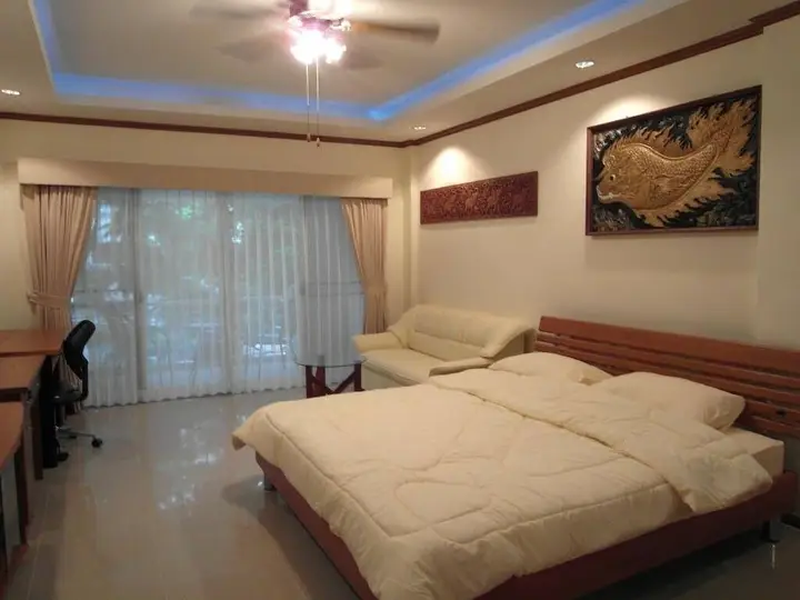 Паттайя: Baan Suan Lalana Td F2 R206