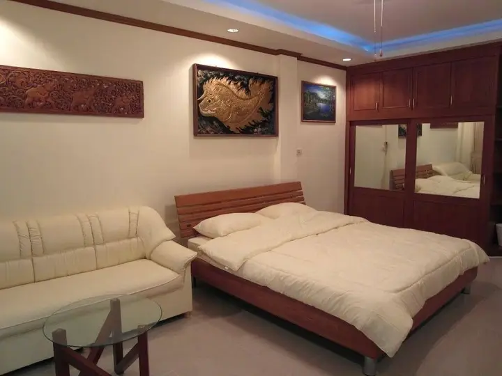 Паттайя: Baan Suan Lalana Td F2 R206