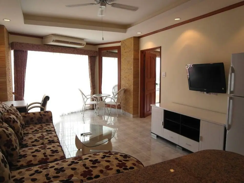 Паттайя: View Talay 1B Floor 6 Room
