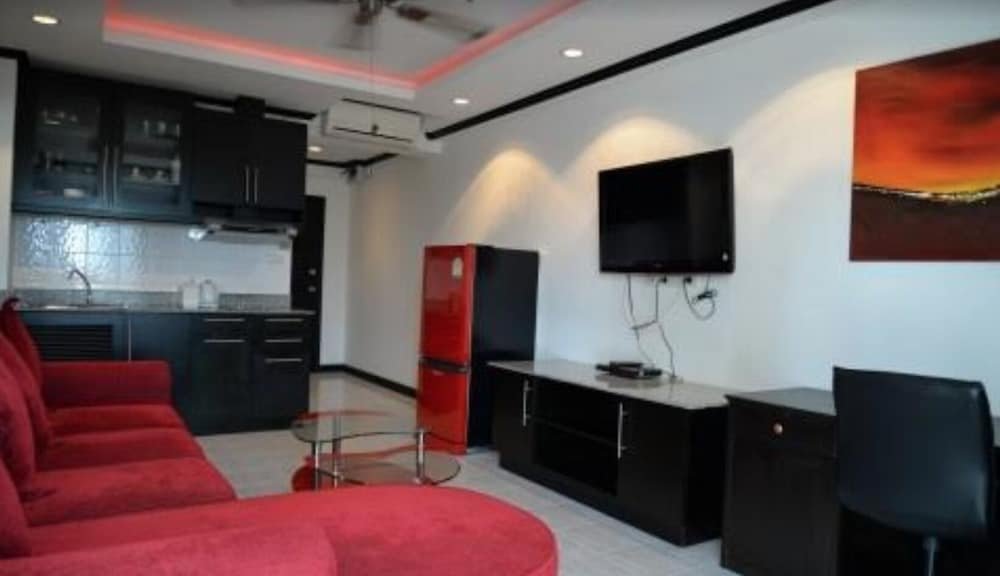 Паттайя: Omtien Beach Condominium A1 F4 R2829