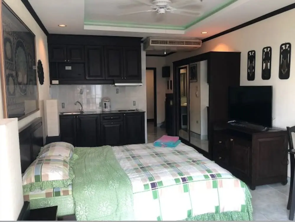 Паттайя: Jomtien Beach Condomijium Bc A3 F15 R35