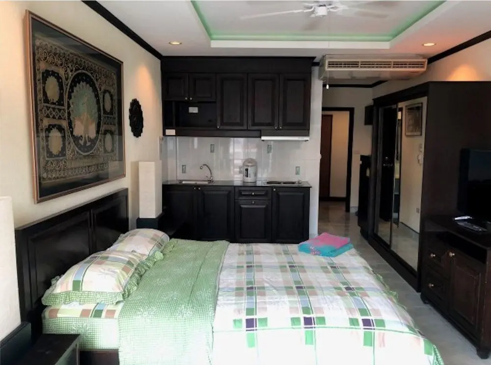 Паттайя: Jomtien Beach Condomijium Bc A3 F15 R35