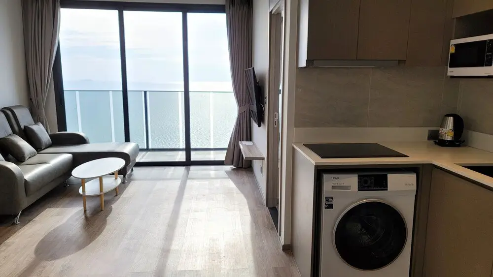 Паттайя: Sea view 253 The Base Central Pattaya