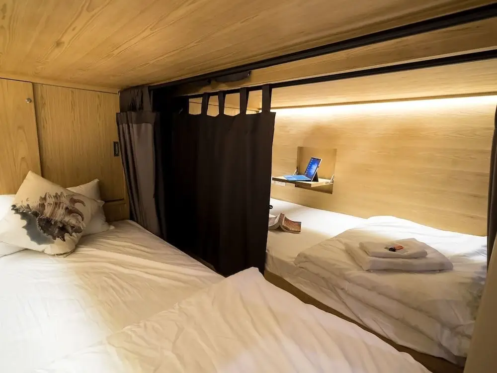 Чаам: Thalay Cha Am Dorm Room of 6 Beds, A Co-living With Million Dollar View