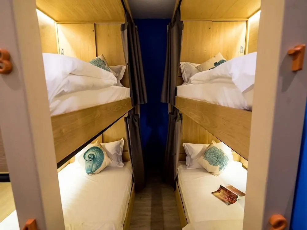 Чаам: Thalay Cha Am Dorm Room of 4 Beds, A Co-living With Million Dollar View