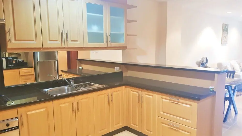 Паттайя: Lovely 2-bed Apartment in Pratumnak With Pool View
