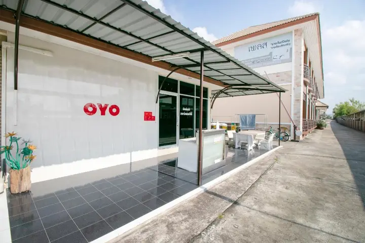 Бан Чанг: OYO 75390 Sunee Place Hotel