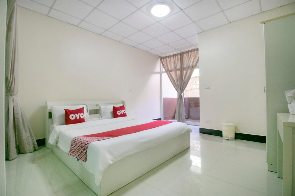 Бан Чанг: OYO 75390 Sunee Place Hotel