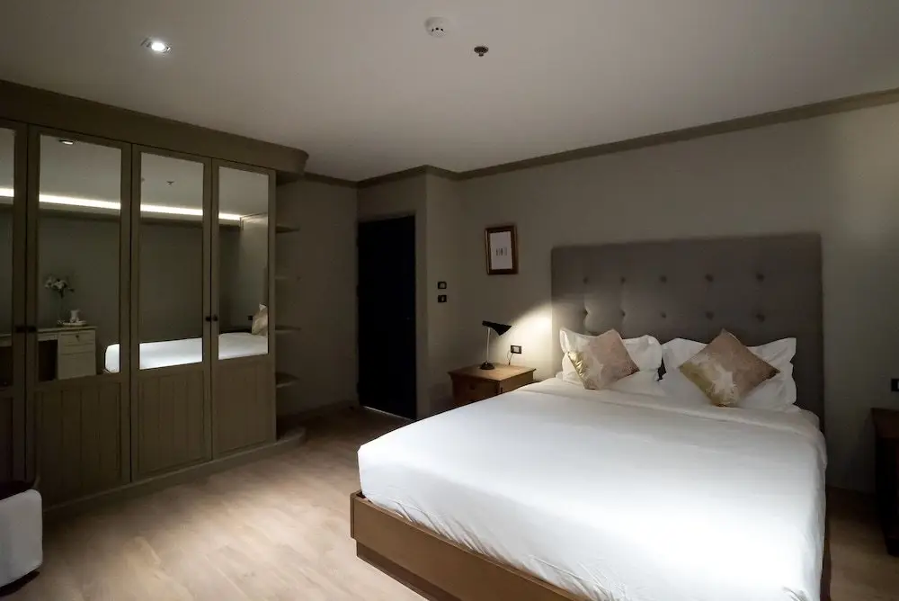 Бангкок: Glamorous Peaceful Apt 2br 2ba Centre Wparkin 7 Mins to Bts Free Wifi