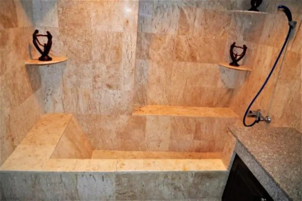 Паттайя: Sea View 4th Floor 1 bed Condo at View Talay 2