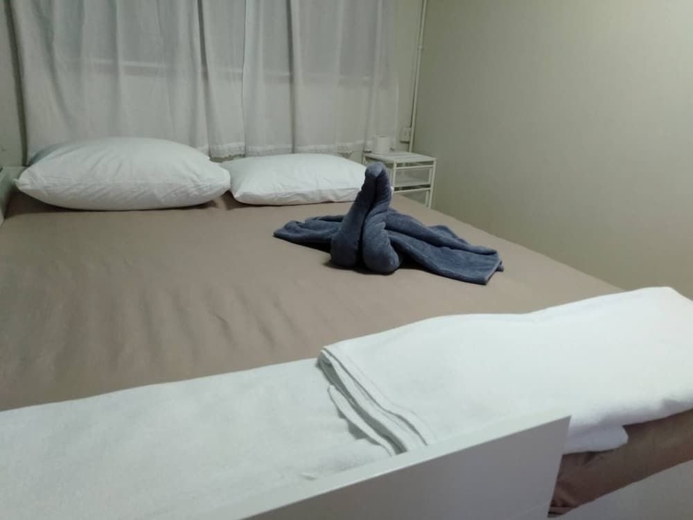 Бангкок: Nine Cafe' Hostel Travel