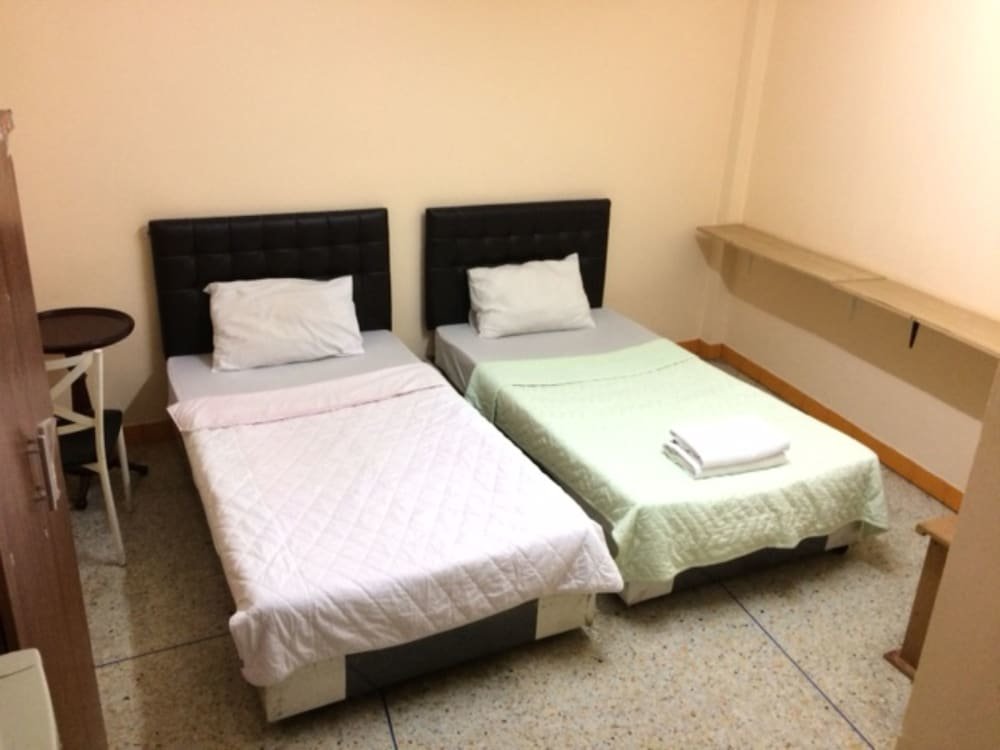 Паттайя: Maharani Guesthouse