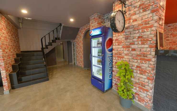 Паттайя: Livit 70's Hotel & Hostel