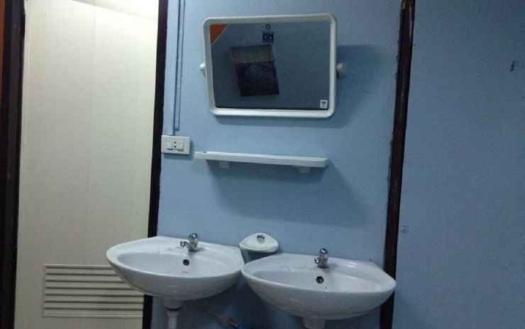 Бангкок: Q6 Hostel