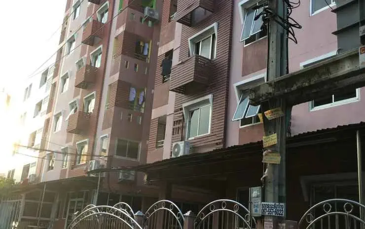 Бангкок: Baan Daratorn Soi 53 Yeak 4