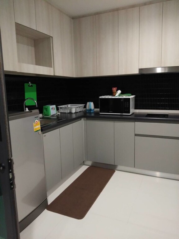 Бангкок: The Room Sukhumvit 62