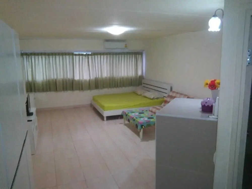 Паккрет: Room in Studio - Impact Don Mueang Bangkok Guest House For 3 Pax