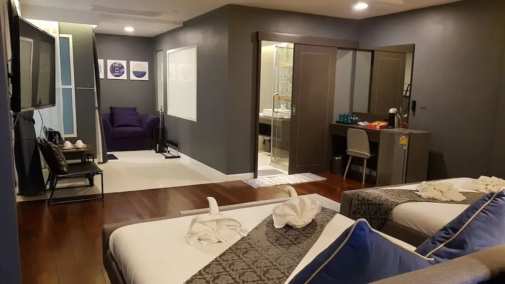 Кату: Sea Room's at Patong