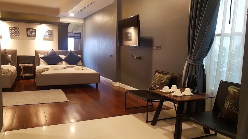 Кату: Sea Room's at Patong