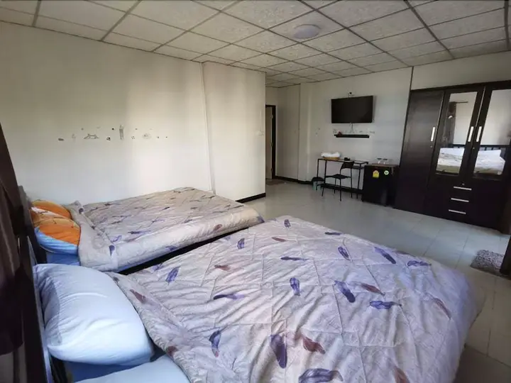 Чонбури: J Room Bangsaen