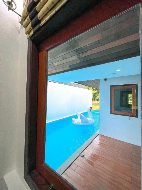 carousel image 3
