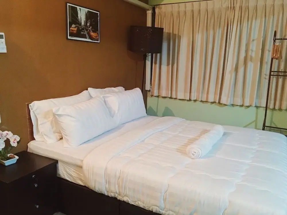 Бангкок: Lee House