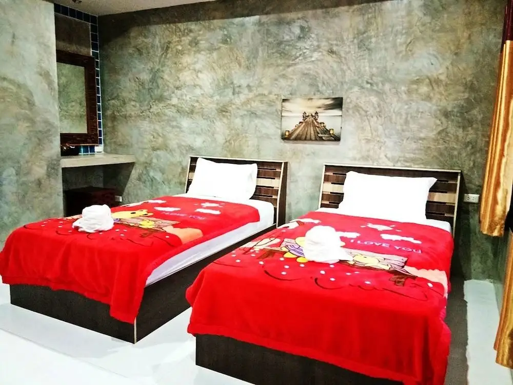 Сан-Патонг: Naihuar resort