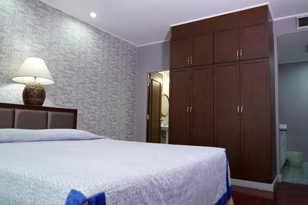 Бангкок: Sara Inn