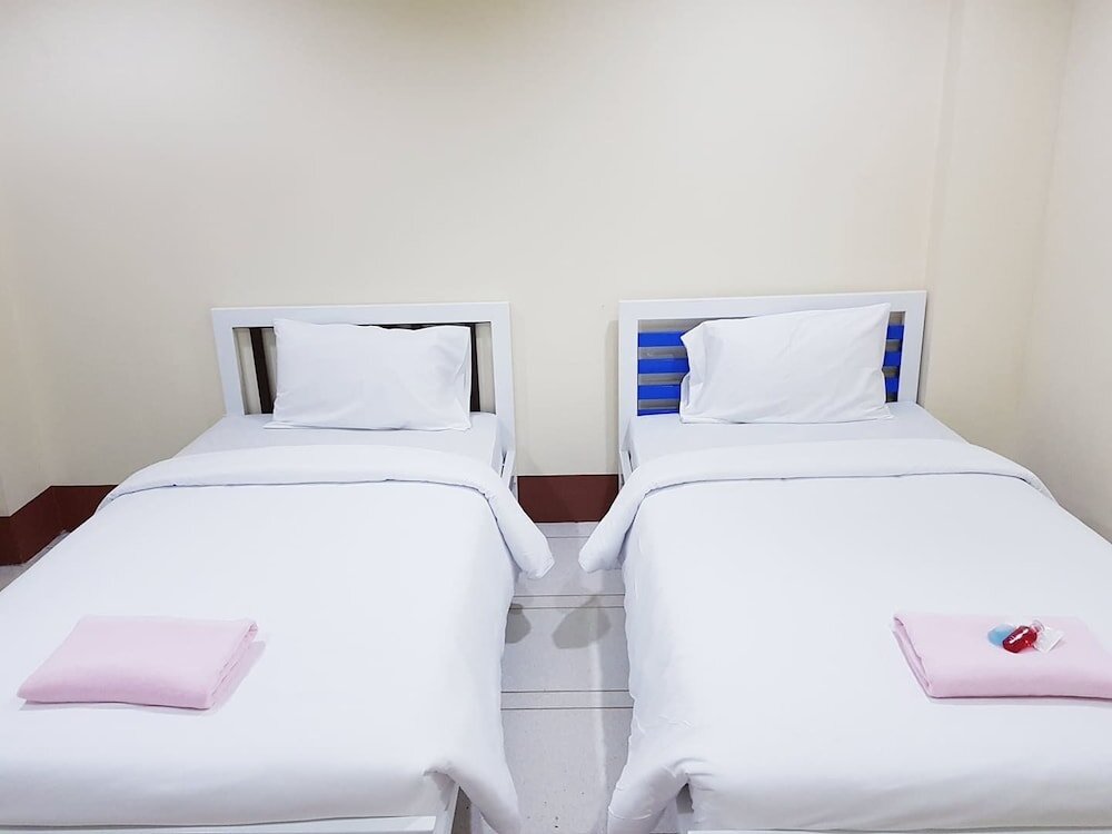 Хатъяй: JR Guest House