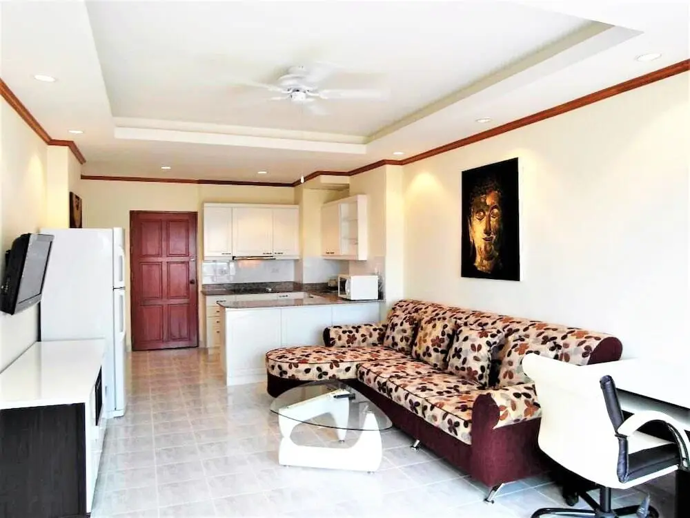 Паттайя: Sea Views With Rentbuythailand