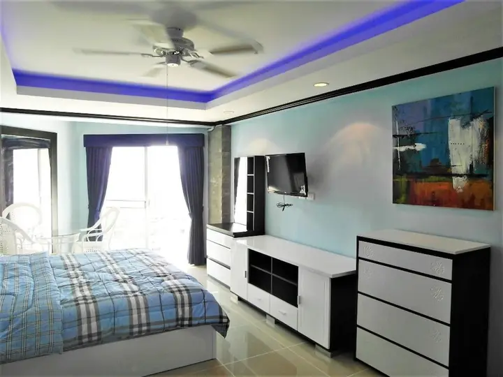 Паттайя: Sea View at Jomtien Beach