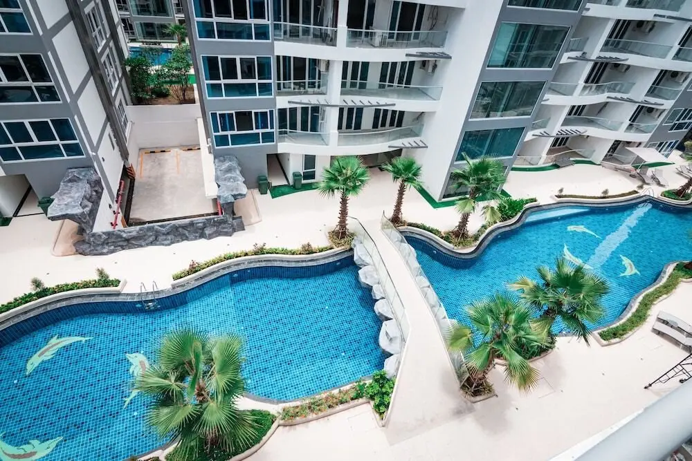 Паттайя: Centara Grand Avenue by Pattaya Holiday