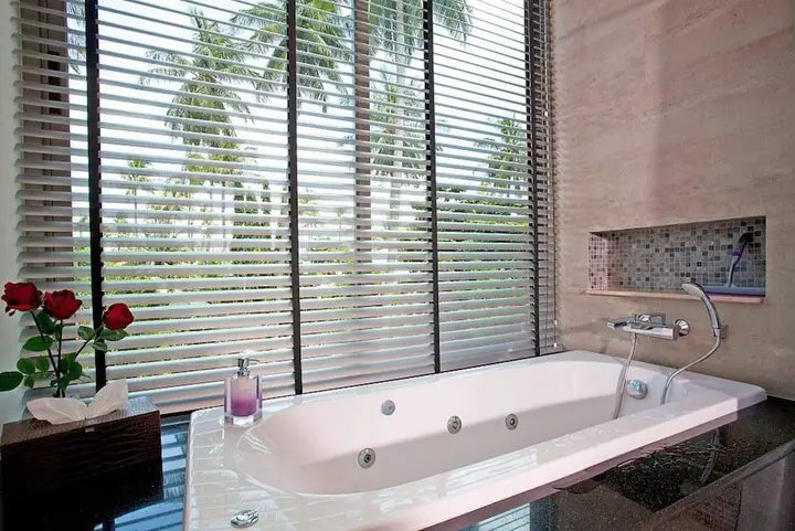 Муанг: Beach Front Boutique Villa by Holiplanet