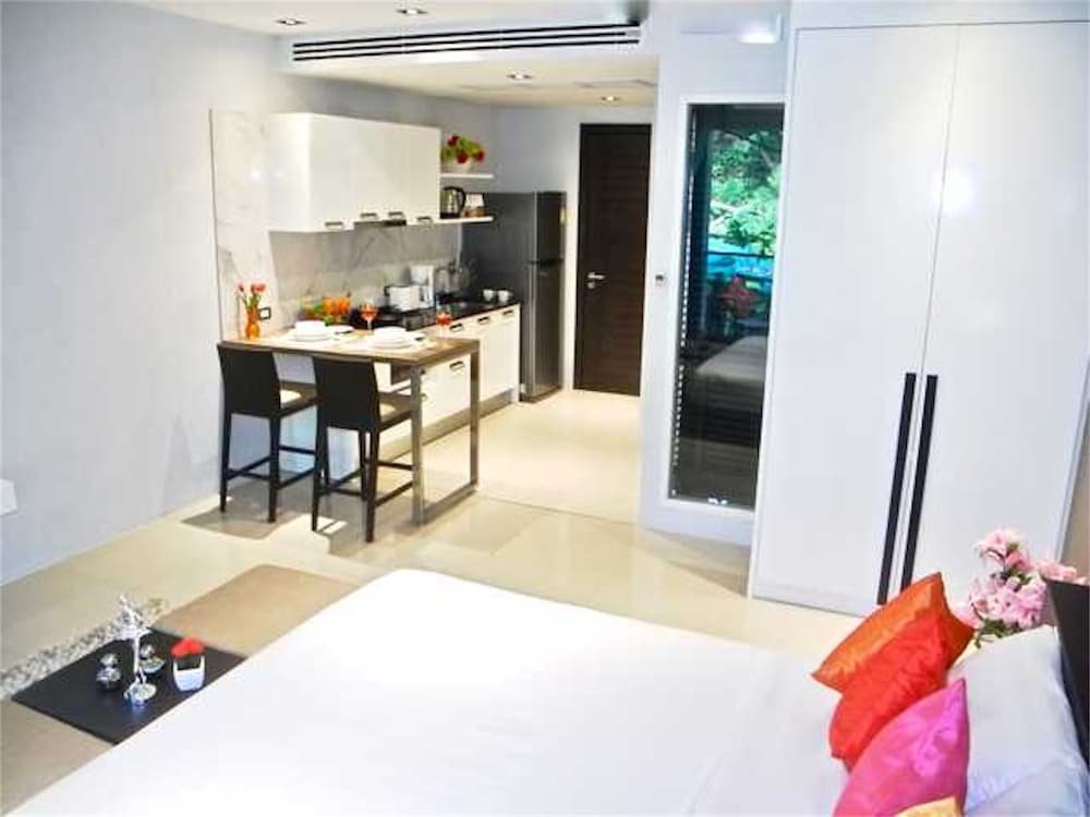 Кату: Emerald Patong Studio with Garden View