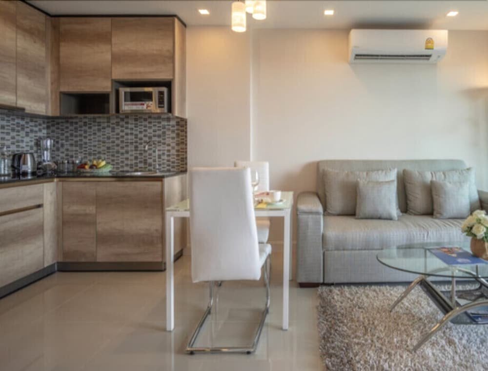 Муанг: RAWAI New condo