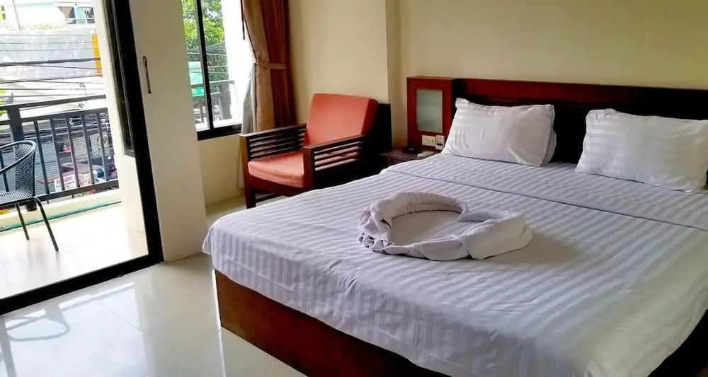 Кату: Kanpai Hotel