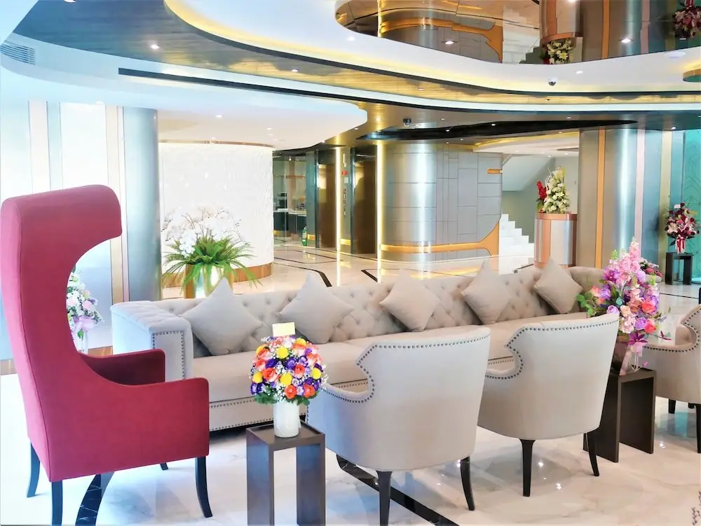 Бангкок: First Pride Hotel