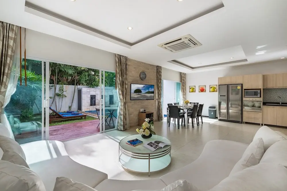 Муанг: Trixie Town House Unit 2