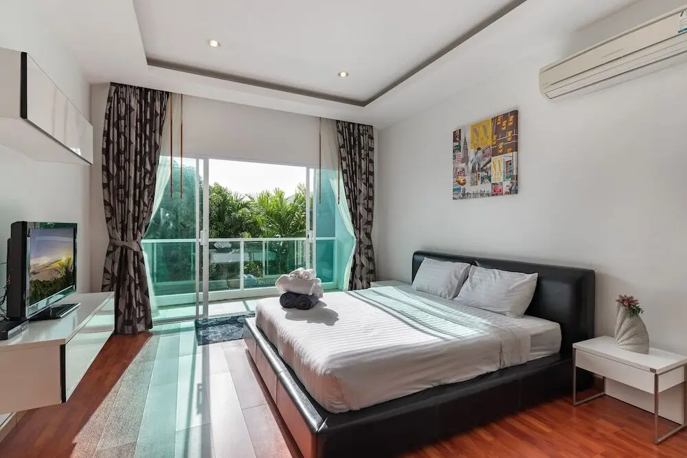 Муанг: Trixie Town House Unit 2