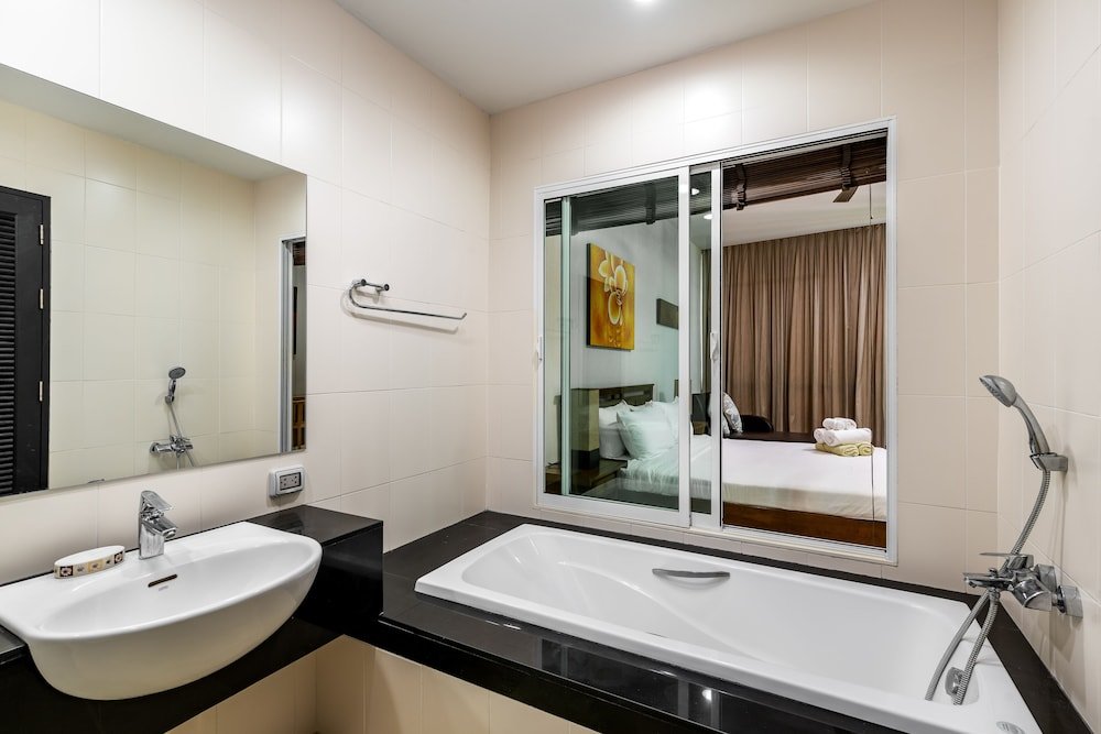 Муанг: Veloche 2 bedroom Condominium