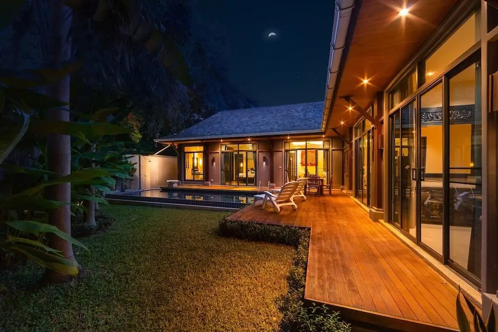 Муанг: Villa Flores by Tropiclook