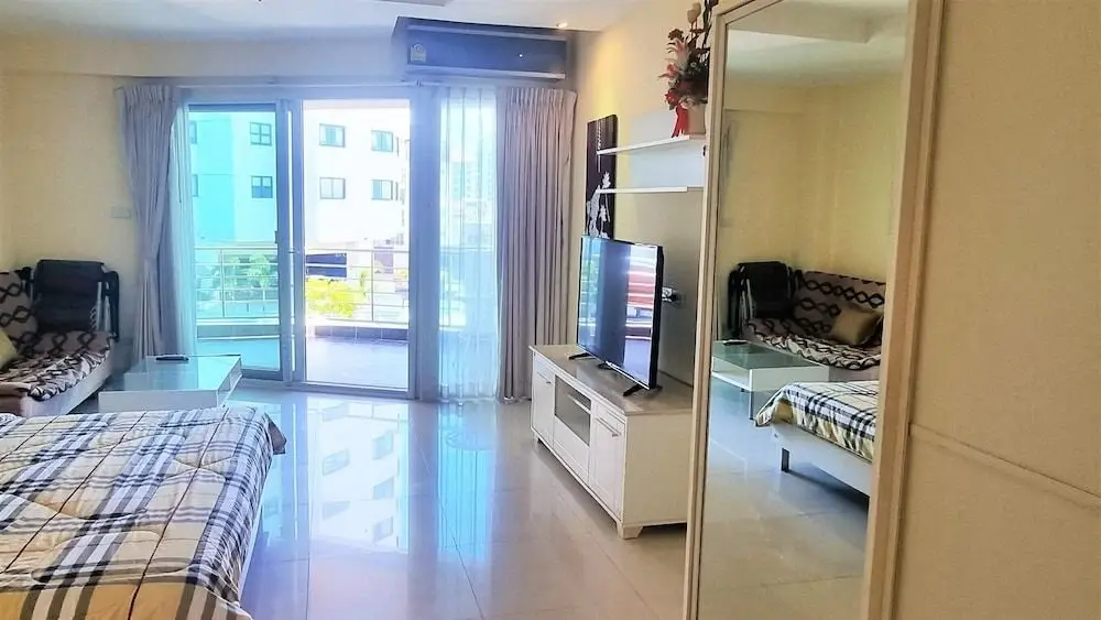 Паттайя: Plaza Residence Jomtien Beach