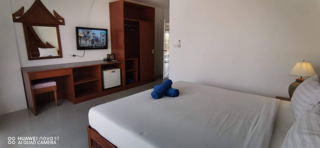 Кату: Sure Guesthouse