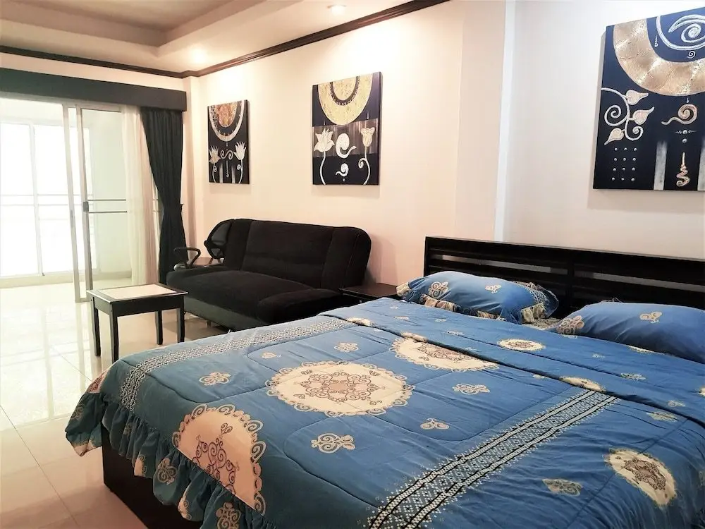 Паттайя: Large Studio Baan Suan Lalana