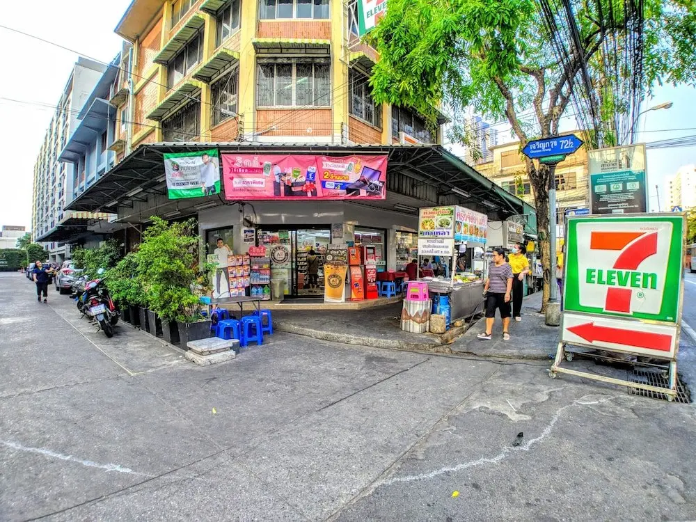Бангкок: Zuzu Hostel